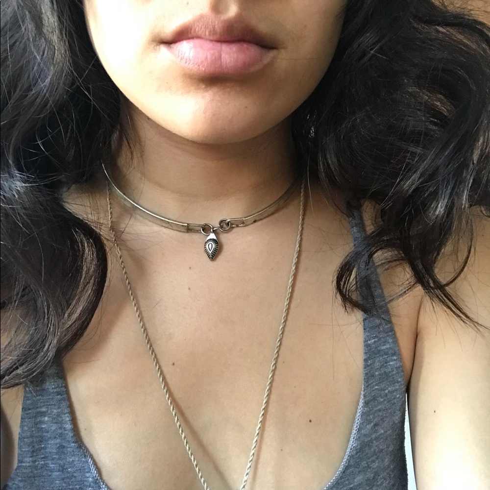 Silver free people choker ✨